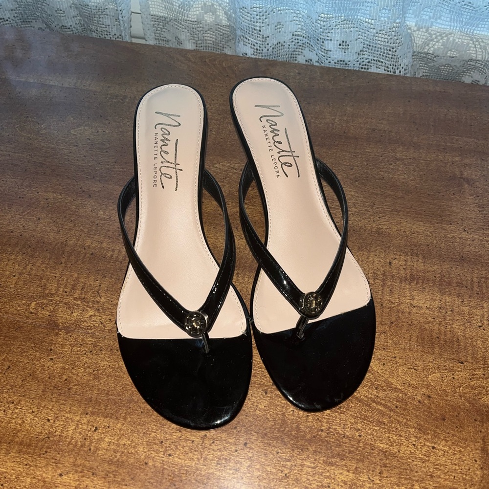 🖤Nanette Lepore black heeled shoes. Size 7.5🖤